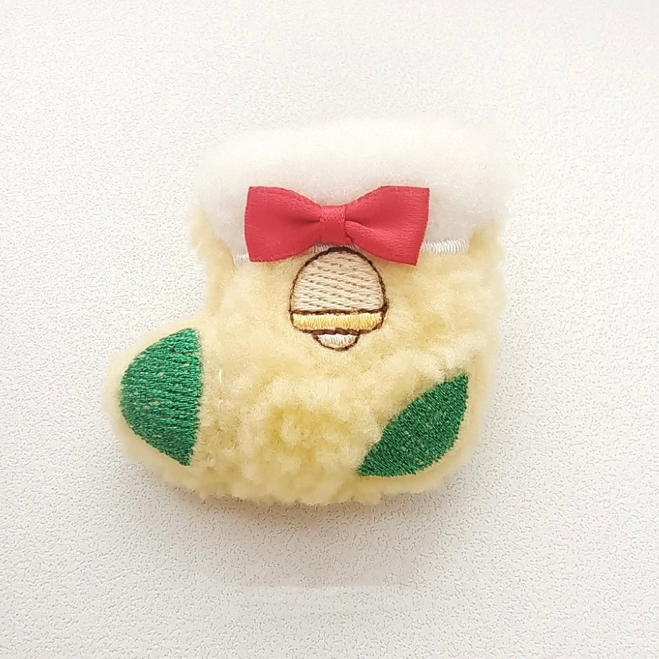 Fluffy Xmas Brooch