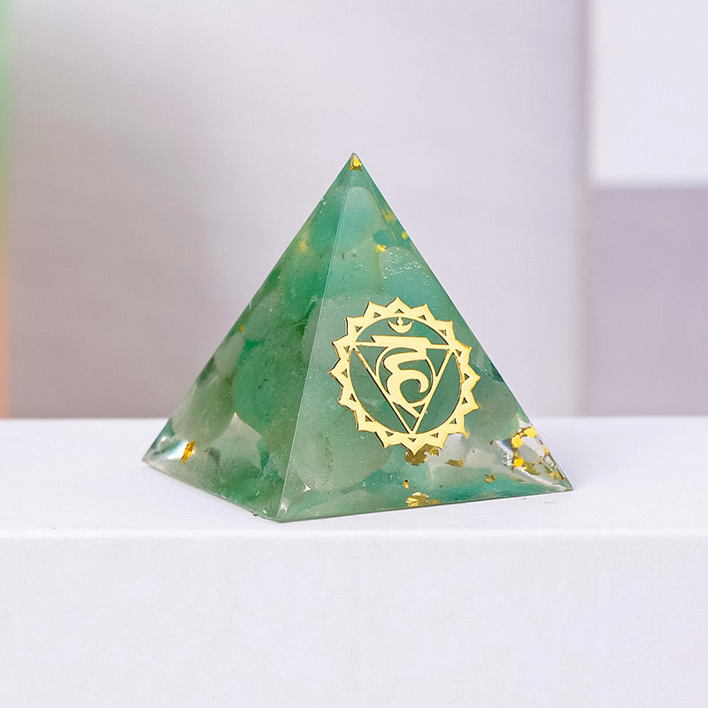 Chakra Pyramid(choose chip color)